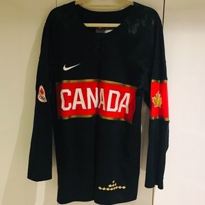 Men’s Team Canada Hockey Jersey